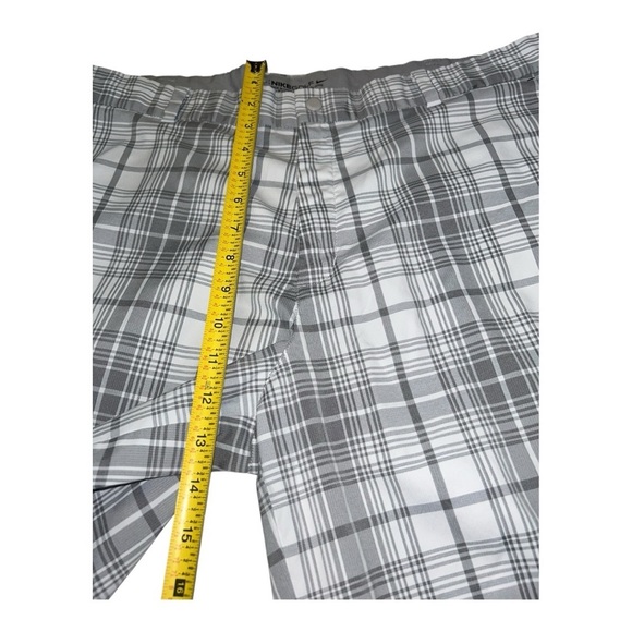 Men’s Nike Golf Grey White Plaid Stripes Golf Shorts Size Medium Waist 38 - Picture 3 of 14